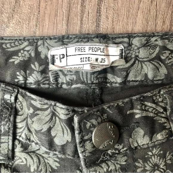 Free People Damask Brocade Skinny Jeans Black Sz 25 Goth Punk Indy Sleaze - Picture 3 of 10
